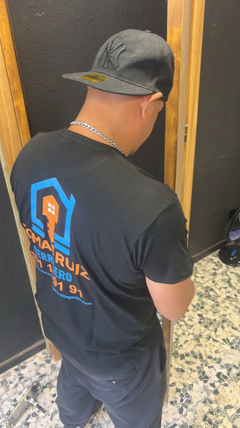 Trabajo de cerrajería a domicilio